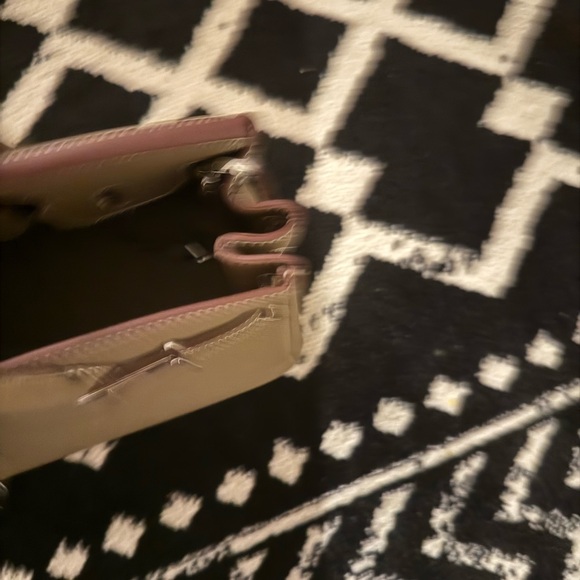 Elegant Togo Leather Taupe Handbag NO LOGO - Picture 5 of 9